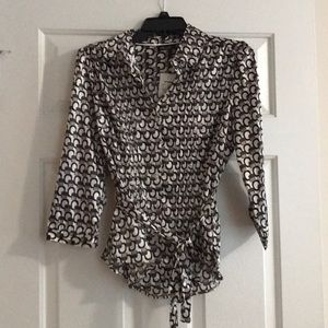 Patterned quarter-sleeve blouse